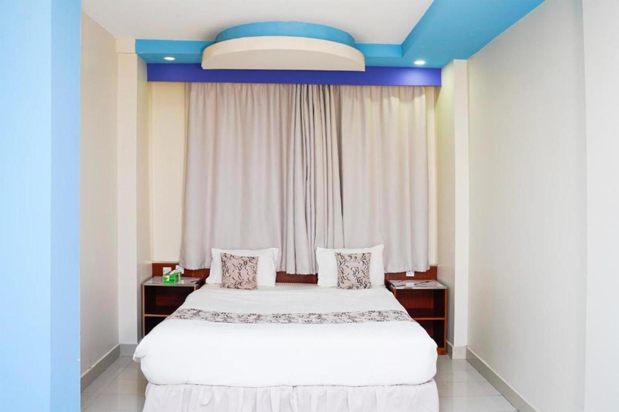 Palette Muscat Al Bayrahaa Hotel