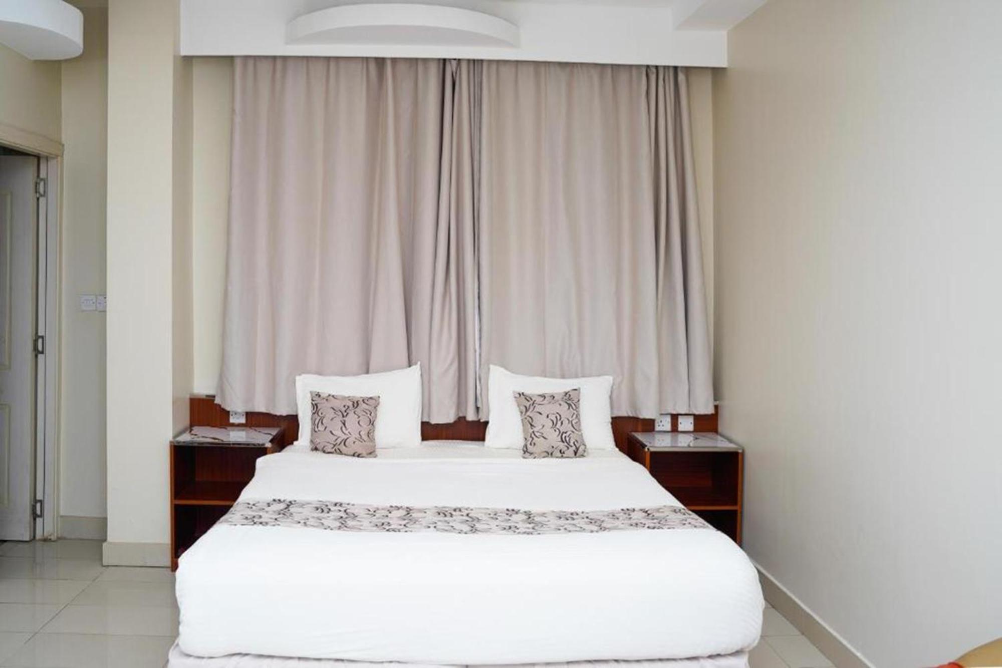 Palette Muscat Al Bayrahaa Hotel 3*